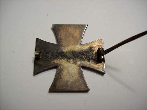 This Eisernes Kreuz 1. Klasse is original or fake ?