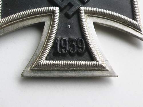 Three 1939 Eisernes Kreuz.