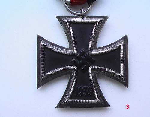 Three 1939 Eisernes Kreuz.