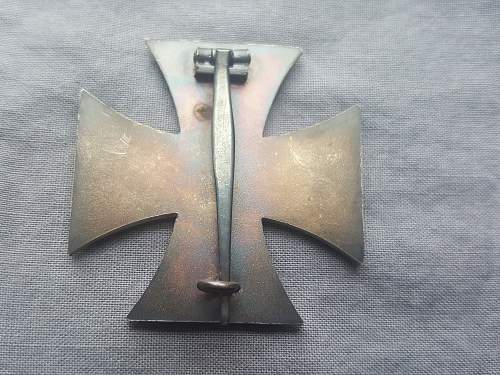 Eisernes Kreuz 1. Klasse, real or fake.