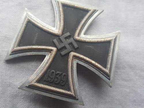 Eisernes Kreuz 1. Klasse, real or fake.