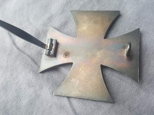 Eisernes Kreuz 1. Klasse, real or fake.