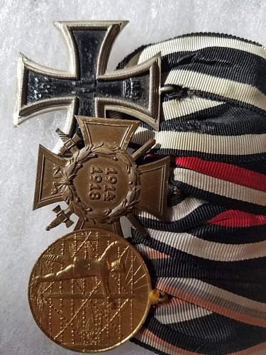 NEED HELP!!  Identifying some medals.