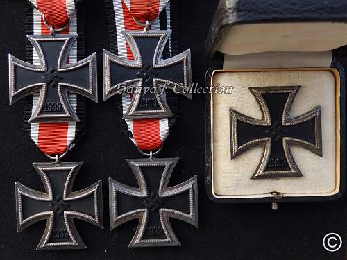 My new &quot;Round 3&quot; Eisernes Kreuz 2. Klasse  with pebbled core and swastika on plateau