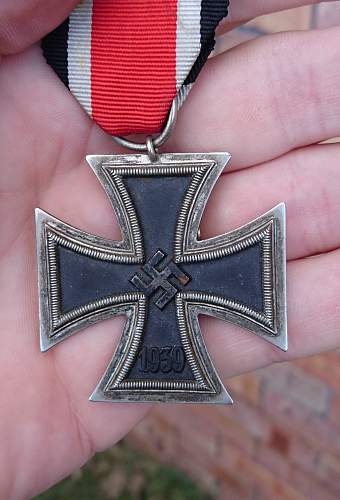Seeking information on these two Nazi Iron Crosses