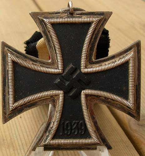 '27' marked 1939 Eisernes Kreuz Klasse 2