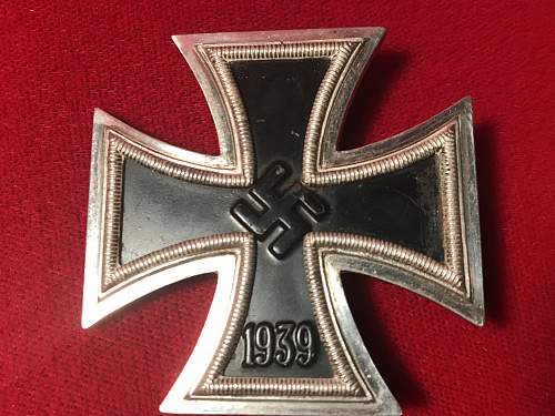 Eisernes Kreuz 1. Klasse L15 Friedrich Orth. Floch or Genuine?