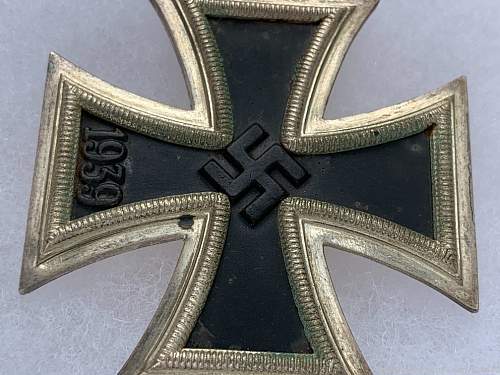 1939 Eisernes Kreuz 1st Klasse real or fake