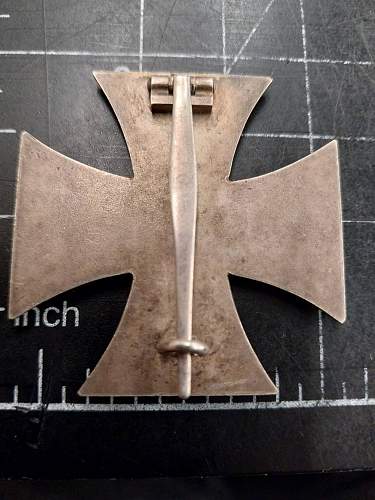 Is this an authentic Eisernes Kreuz 1. Klasse?