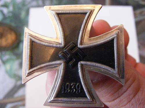 Opinions Please!! Eiernes Kreuz 1kl. Marked L/19 Pin Back.