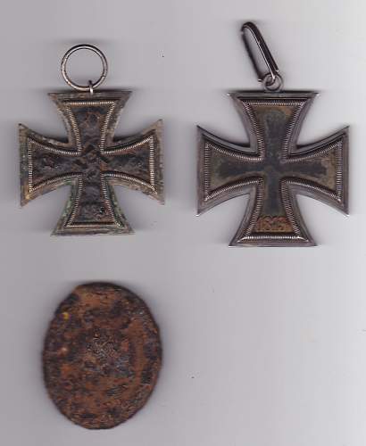 WW2 GROUND DUG RELICS with Knights Cross