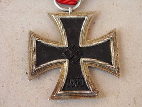 Eisernes Kreuz 2. Klasse opinions.