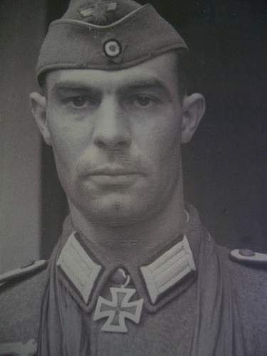 Interesting photo of an unknown Ritterkreuzträger.