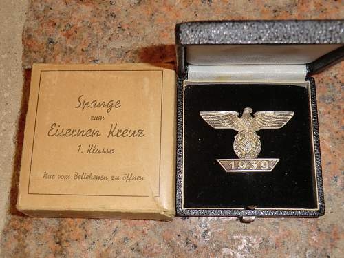 1939 Spange Zum Eisernes Kreuz 1Kl. and box.