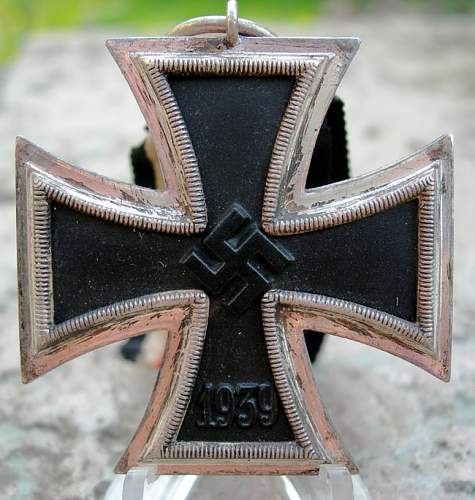 Eisernes Kreuz EK II 1939 orignal or fake?