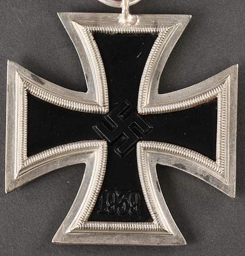 2 x Eisernes Kreuz 2. Klasse - '93' Richard Simm &amp; Sohne