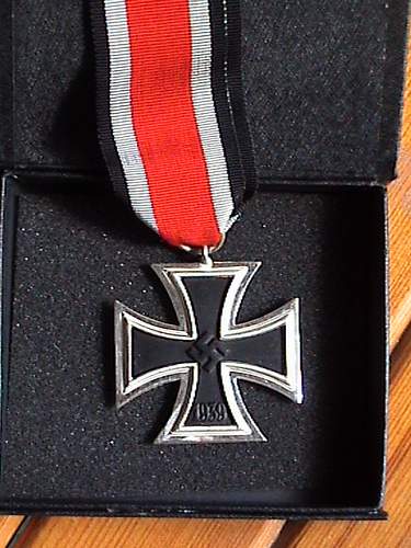 Eisernes Kreuz 2 mm100