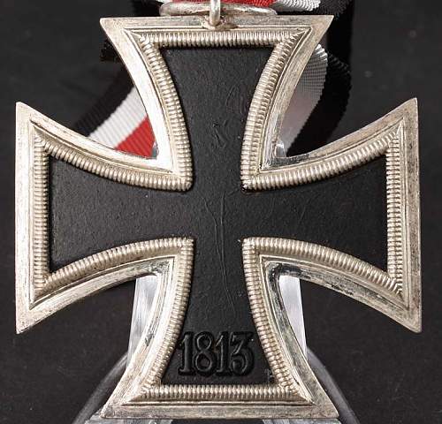Eisernes Kreuz 2. Klasse - maker id?