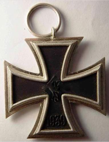 Help Please - Eisernes Kreuz 2. Klasse on auction