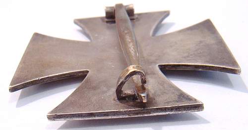 Eisernes Kreuz 1. Klasse, Souval - - Pin mark 65