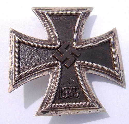 Eisernes Kreuz 1. Klasse, Souval - - Pin mark 65