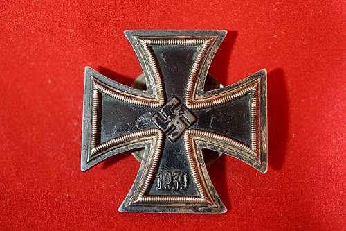 Eisernes Kreuz 1st Klass Souval screwback L58