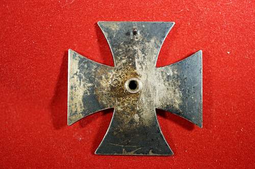Eisernes Kreuz 1st Klass Souval screwback L58