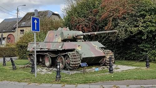 75th years after: Battle of the Bulge and Window Paintings in Bastogne