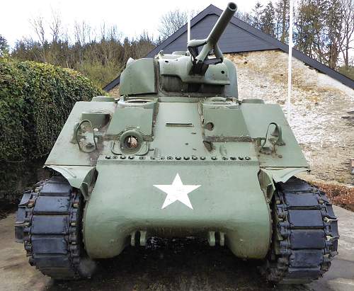 A Real Bulge Relic : Sherman M1(75) at Wibrin