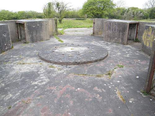 AA and Coastal Defence battery at Lavernock Point, S. Wales