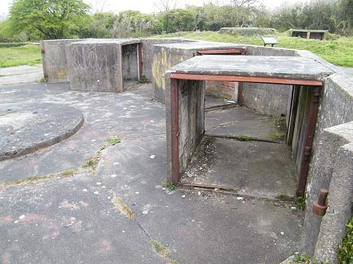 AA and Coastal Defence battery at Lavernock Point, S. Wales