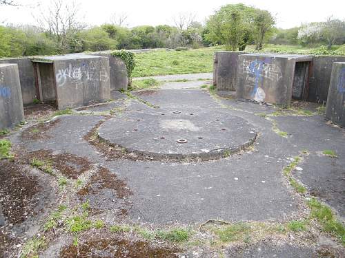 AA and Coastal Defence battery at Lavernock Point, S. Wales