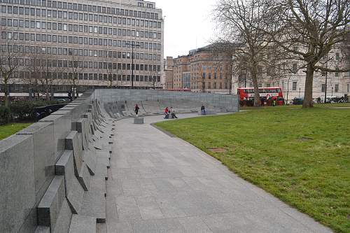 Australian War Memorial in Hyde Park Corner.