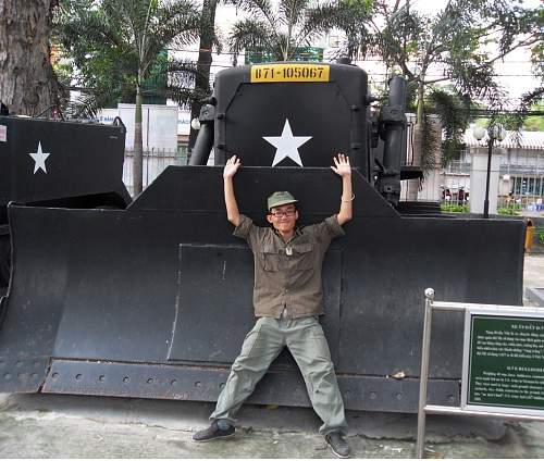 Museum : Viet Nam War Remnants Museum