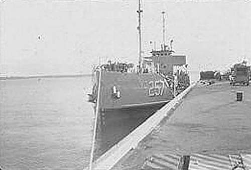 US Navy Yard Oiler 257 (YO-257)