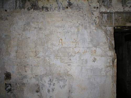 kreigsmarine bunkers with drawings on walls