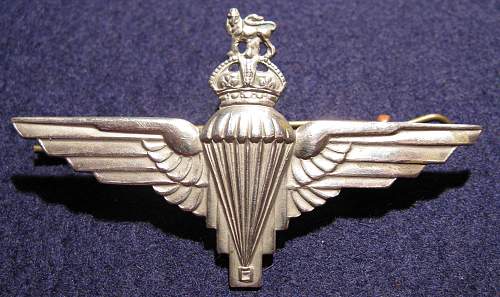 Parachute Regt cap badge