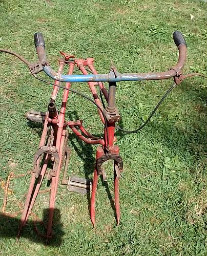 BSA WW II Airborne Paratrooper folding bike help