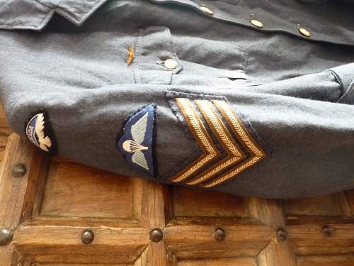 RCAF dress tunic with para wings?