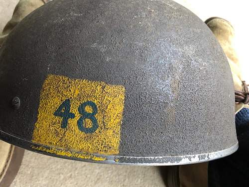 British Airborne helmet markings