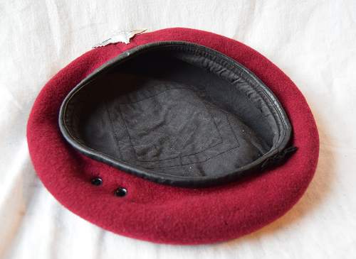 1959 parachute beret