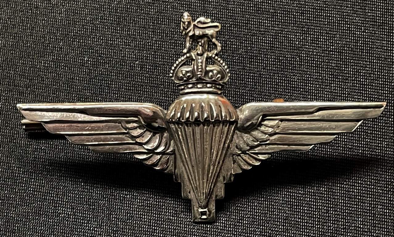 Parachute Regt Cap Badge Voided Crown