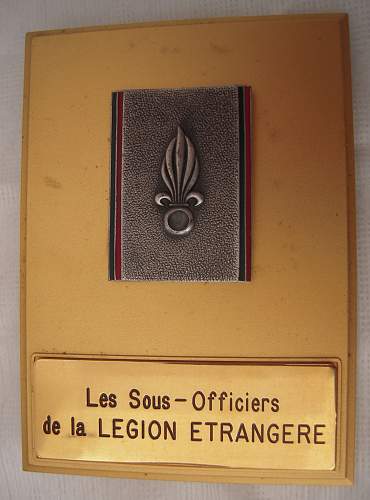 Beret badges of the French Foreign Legion ???