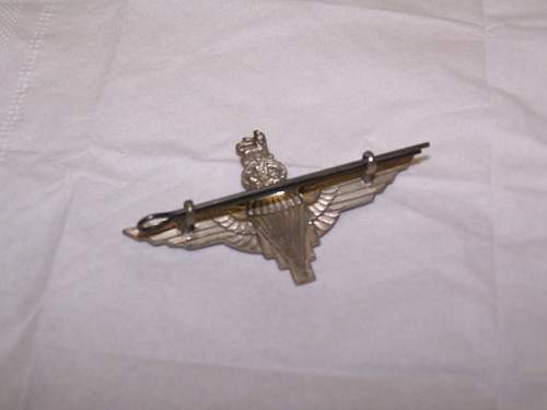 British Parachute Regiment Pre 1953 Wings Cap Badge