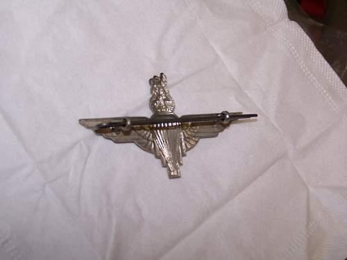 British Parachute Regiment Pre 1953 Wings Cap Badge