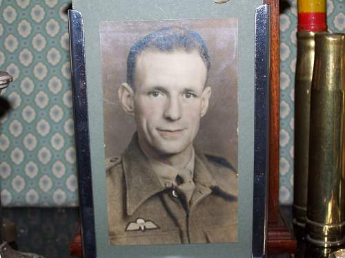 Cloth Parachute Wings Attached To British WW2 Battle dress Jacket