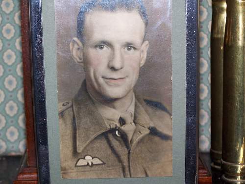 Cloth Parachute Wings Attached To British WW2 Battle dress Jacket