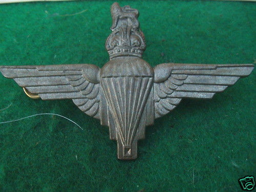 Parachute Regiment beret badge