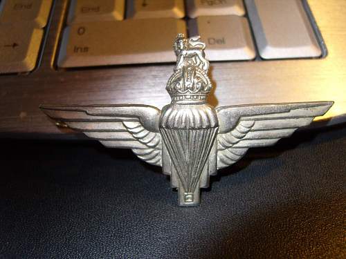 Parachute Regt cap badge