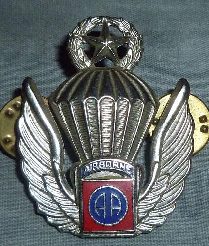 ID US airborne badge please.